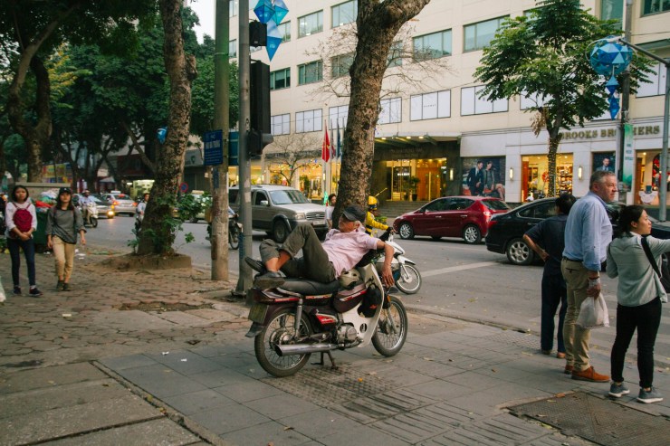 rachel-walker-portrait-photography-travel-asia-vietnam-007
