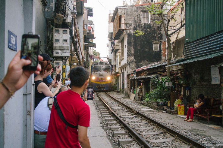 rachel-walker-portrait-photography-travel-asia-vietnam-024