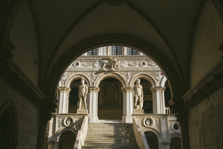 rachel-walker-portrait-photography-travel-europe-italy-venice-38