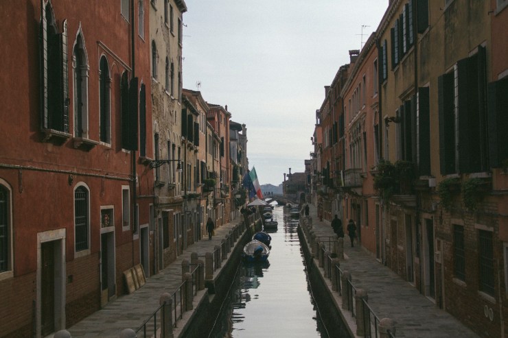 rachel-walker-portrait-photography-travel-europe-italy-venice-63